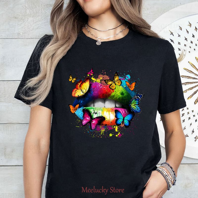 Sexy lip print pattern fashionable women's T-shirt, simple and low-key women's top made of pure cotton fabric