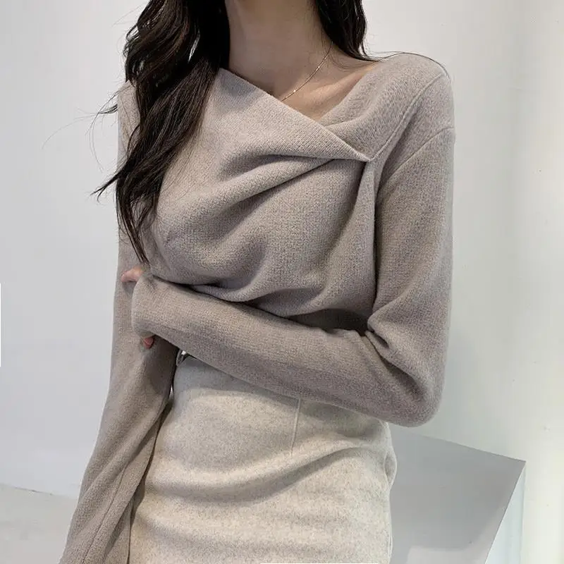 Women's Autumn Winter Fashion Solid Long Sleeve T Shirts Korean Lady Graceful Warm Skew Collar Pullover Tops Bottoming Clothing