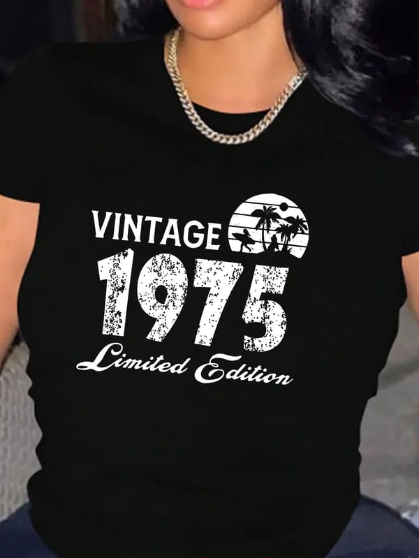 VINTAGE 1975 Women's T-shirt